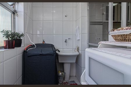 Apartamento à venda com 63m², 2 quartos e 1 vagaÁrea de Serviço