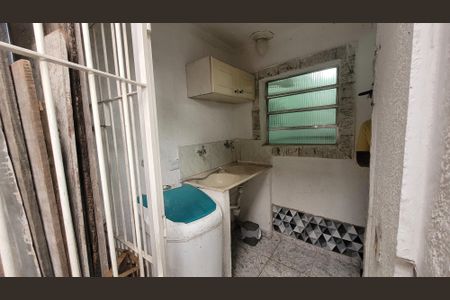 Casa para alugar com 75m², 2 quartos e sem vagaÁrea de Serviço