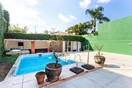 Casa à venda com 300m², 3 quartos e 2 vagasPiscina