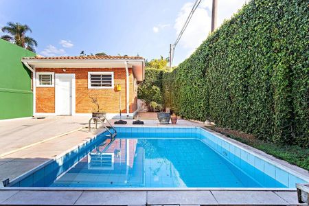 Casa à venda com 300m², 3 quartos e 2 vagasPiscina