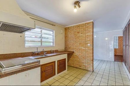 Casa à venda com 300m², 3 quartos e 2 vagasCozinha