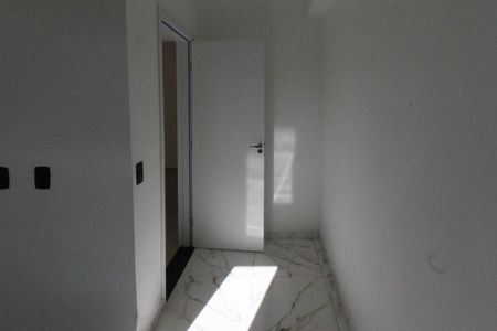 Apartamento à venda com 45m², 2 quartos e 1 vagaQuarto 02