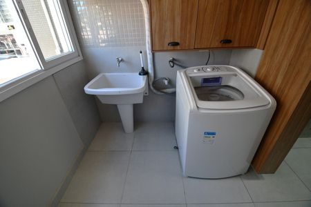 Apartamento para alugar com 138m², 3 quartos e 1 vagaÁrea de Serviço