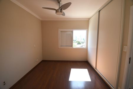 Apartamento para alugar com 138m², 3 quartos e 1 vagaQuarto 3 - Suíte