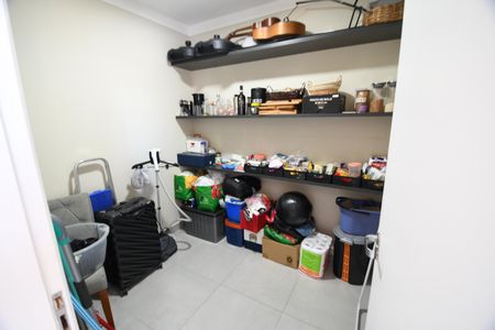 Apartamento para alugar com 138m², 3 quartos e 1 vagaÁrea de Serviço - Despensa