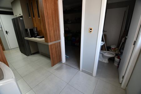 Apartamento para alugar com 138m², 3 quartos e 1 vagaÁrea de Serviço