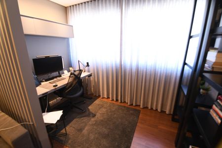 Apartamento para alugar com 138m², 3 quartos e 1 vagaSala