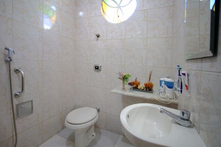 Casa à venda com 139m², 4 quartos e 1 vagaBanheiro da Suíte