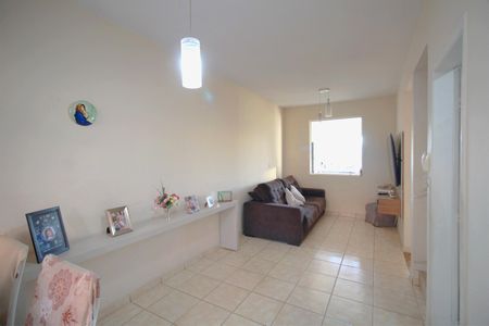 Casa à venda com 139m², 4 quartos e 1 vagaSala