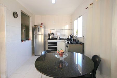 Casa à venda com 139m², 4 quartos e 1 vagaCozinha