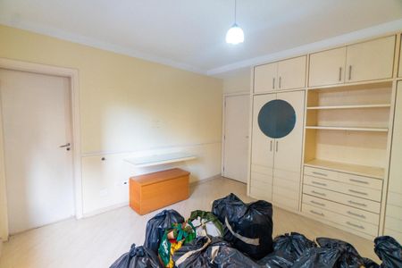 Apartamento à venda com 210m², 4 quartos e 3 vagasSuite 3