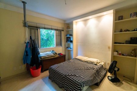 Apartamento à venda com 210m², 4 quartos e 3 vagasSuite 2