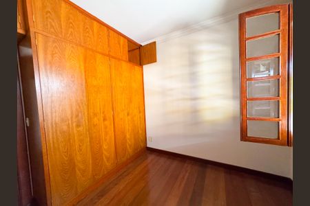 Casa à venda com 250m², 4 quartos e 3 vagasSuíte