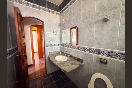 Casa à venda com 250m², 4 quartos e 3 vagasBanheiro da Suíte