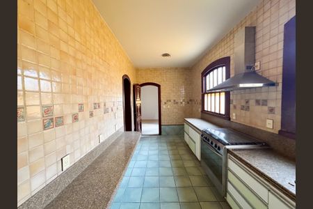 Casa à venda com 250m², 4 quartos e 3 vagasCozinha