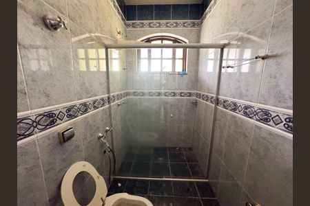 Casa à venda com 250m², 4 quartos e 3 vagasBanheiro da Suíte