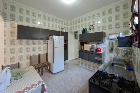 Casa para alugar com 150m², 2 quartos e 2 vagas Casa para alugar com 150m², 2 quartos e 2 vagasCozinha