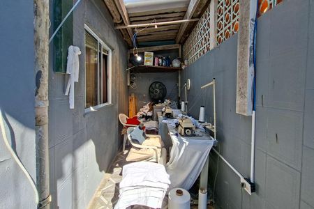 Casa para alugar com 150m², 2 quartos e 2 vagas Casa para alugar com 150m², 2 quartos e 2 vagasÁrea de Serviço