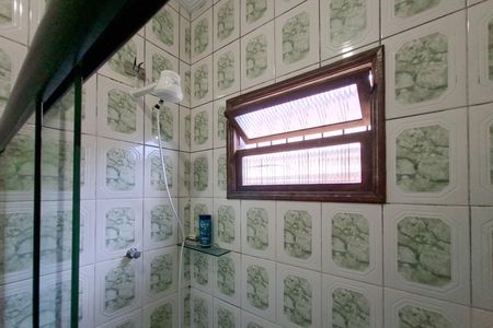 Casa para alugar com 150m², 2 quartos e 2 vagas Casa para alugar com 150m², 2 quartos e 2 vagasBanheiro