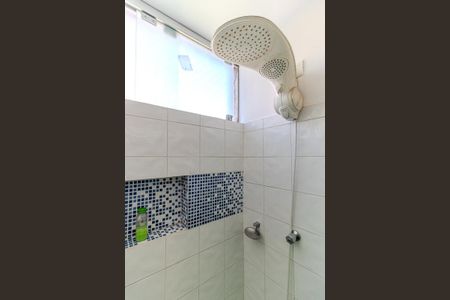 Apartamento à venda com 60m², 2 quartos e 1 vaga Apartamento à venda com 60m², 2 quartos e 1 vagaBanheiro