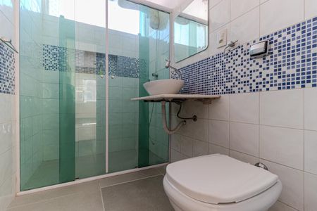 Apartamento à venda com 60m², 2 quartos e 1 vaga Apartamento à venda com 60m², 2 quartos e 1 vagaBanheiro