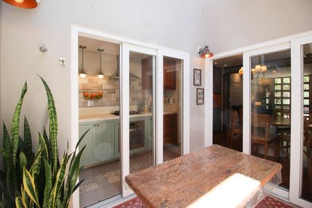 Casa à venda com 120m², 2 quartos e 2 vagas Casa à venda com 120m², 2 quartos e 2 vagasQuintal