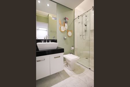 Casa à venda com 120m², 2 quartos e 2 vagas Casa à venda com 120m², 2 quartos e 2 vagasBanheiro