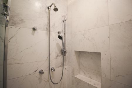 Casa à venda com 120m², 2 quartos e 2 vagas Casa à venda com 120m², 2 quartos e 2 vagasBanheiro