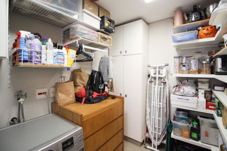 Casa à venda com 120m², 2 quartos e 2 vagas Casa à venda com 120m², 2 quartos e 2 vagasÁrea de Serviço