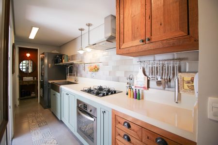 Casa à venda com 120m², 2 quartos e 2 vagas Casa à venda com 120m², 2 quartos e 2 vagasCozinha