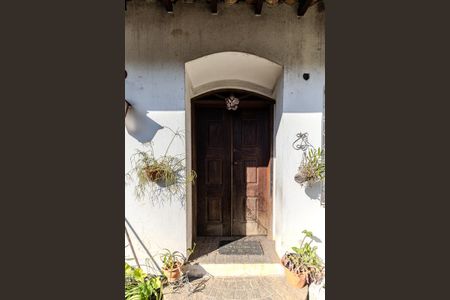 Casa à venda com 362m², 4 quartos e 5 vagasPorta