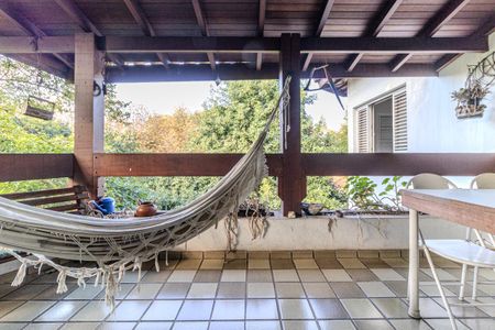 Casa à venda com 362m², 4 quartos e 5 vagasVaranda