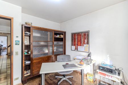 Casa à venda com 362m², 4 quartos e 5 vagasEscritório