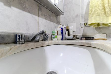 Casa à venda com 362m², 4 quartos e 5 vagasBanheiro da Suíte 1