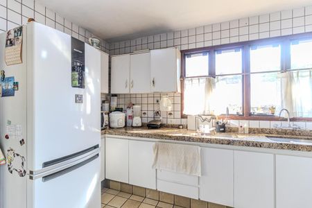 Casa à venda com 362m², 4 quartos e 5 vagasCozinha