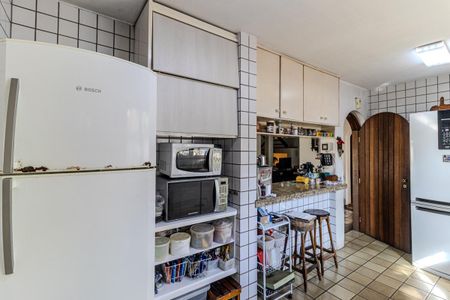 Casa à venda com 362m², 4 quartos e 5 vagasCozinha