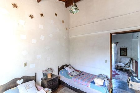 Casa à venda com 362m², 4 quartos e 5 vagasSuíte 2