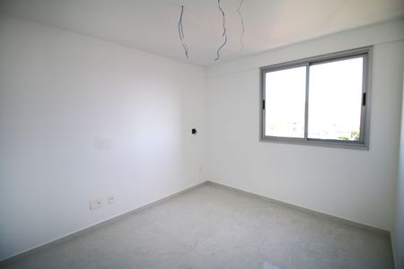 Apartamento à venda com 70m², 3 quartos e 1 vagaSuíte