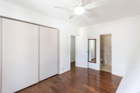 Apartamento à venda com 123m², 3 quartos e 1 vagaSuíte