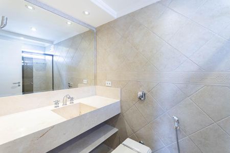 Apartamento à venda com 123m², 3 quartos e 1 vagaBanheiro Suíte