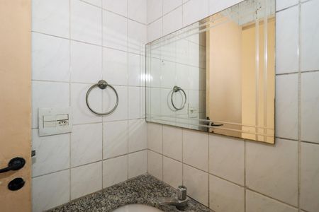 Apartamento à venda com 48m², 2 quartos e 1 vaga Apartamento à venda com 48m², 2 quartos e 1 vagaBanheiro
