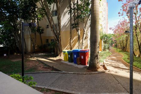 Apartamento à venda com 48m², 2 quartos e 1 vaga Apartamento à venda com 48m², 2 quartos e 1 vagaVista do Quarto 2