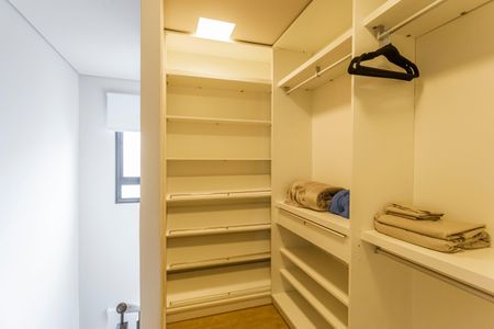 Apartamento para alugar com 70m², 1 quarto e 1 vagaCloset