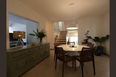 Casa à venda com 351m², 3 quartos e 3 vagasCopa