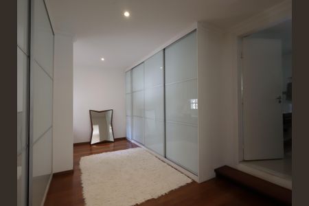 Casa à venda com 351m², 3 quartos e 3 vagasCloset da suíte 2
