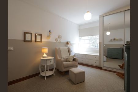 Casa à venda com 351m², 3 quartos e 3 vagasSuíte 1