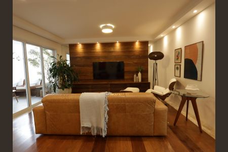 Casa à venda com 351m², 3 quartos e 3 vagasSala de TV