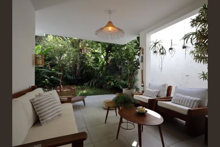 Casa à venda com 351m², 3 quartos e 3 vagasVaranda da Sala