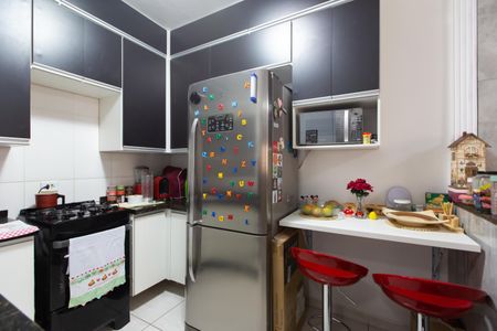 Casa de condomínio à venda com 70m², 2 quartos e 1 vaga Casa de condomínio à venda com 70m², 2 quartos e 1 vagaCozinha