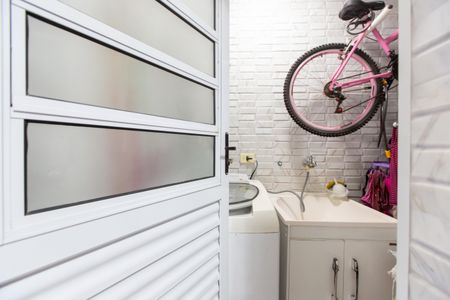 Casa de condomínio à venda com 70m², 2 quartos e 1 vaga Casa de condomínio à venda com 70m², 2 quartos e 1 vagaÁrea de Serviço